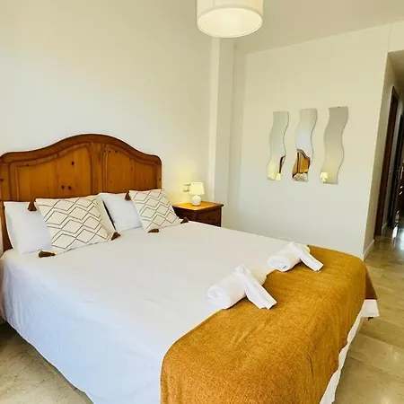 Montemayor 2br Pool And Garage Appartement Estepona