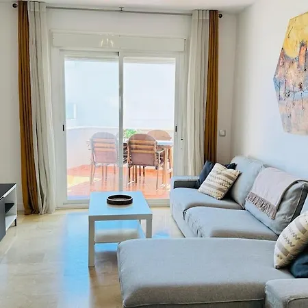 Lejlighed Montemayor 2br Pool And Garage