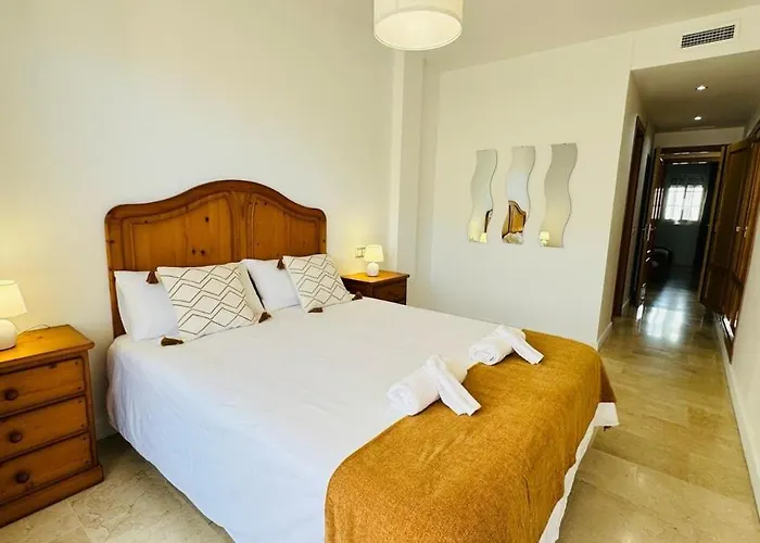 Montemayor 2br Pool And Garage Apartment Estepona