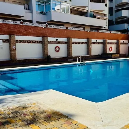 Montemayor 2br Pool And Garage